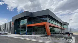 The exterior of the DataBank SLC5 data center on the company’s Granite Point campus in Bluffdale, Utah. (Image: DataBank)