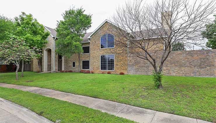 This former data center property is gaining attention after being listed for sale on Zillow and other real estate sites. (Image: Google Street View)