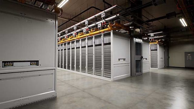 A server room in a Microsoft data center n Quincy, Washington. (Image: Microsoft)