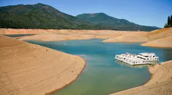 Lake Shasta, Calif., August 20, 2014 – California’s lingering drought exposes the 180-200 foot drop in water levels. (Photo: David Greitzer / shutterstock.com)