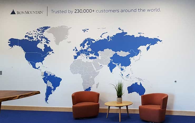 A map of Iron Mountain&rsquo;s customer footprint in the company&rsquo;s data center in Manassas, Virginia. (Photo: Rich Miller)