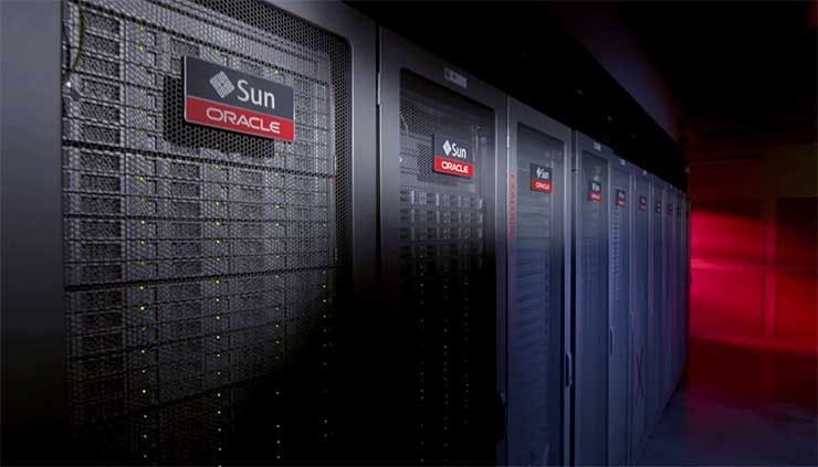Equipment racks inside an Oracle Cloud Infrastructure data center. (Image: Oracle)