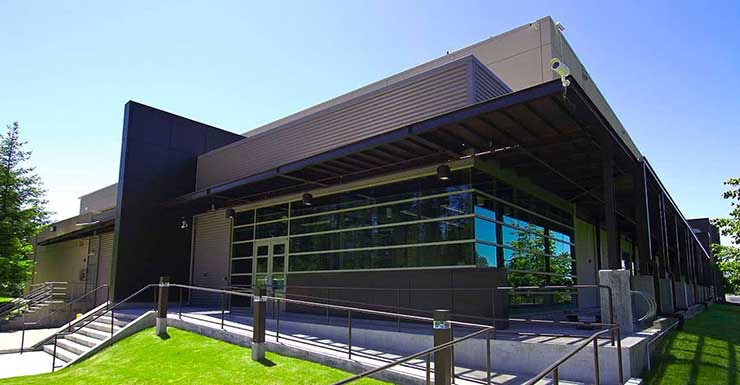 The exterior of the Centeris data center in Puyallup, Washington. (Image: Centeris)