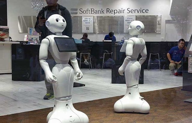 Robots at a retail store in Tokyo. (Photo: Rich Miller)