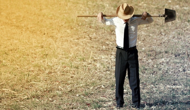 In today&rsquo;s high-tech world, build-to-suit data centers can be faster, cheaper and more efficient investments than building private data centers. (image by ThinkStock)