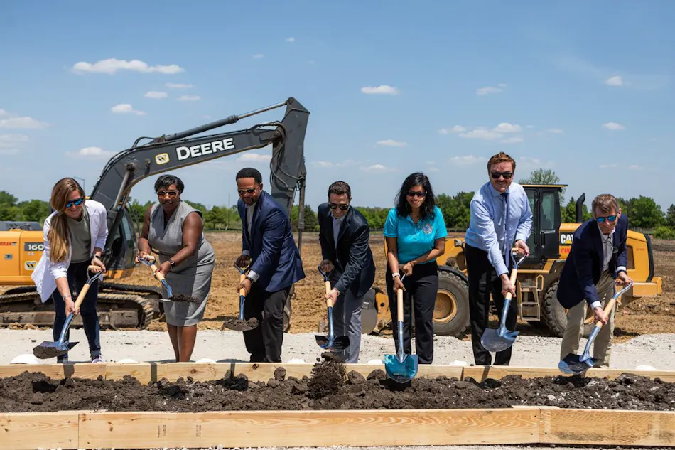 Ground-breaking shot of Edged Energy's 100 MW Chicago-Aurora facility, currently under construction.