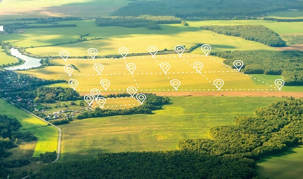 This January, Tract Capital has announced the launch of Fleet Data Centers, a new platform dedicated to the development of mega-scale data center campuses with capacities of 500 MW or more, specifically designed for single-user customers. The initiative is led by Grant van Rooyen, CEO of Tract Capital and Executive Chairman of Fleet Data Centers, and Chris Vonderhaar, the newly appointed President of Fleet Data Centers. Defining two distinct strategies, Fleet is the mega-campus vertical development arm of Tract Capital, an alternative asset manager specializing in scaling digital infrastructure, which also operates Tract to refine development sites at ground level for data centers in terms of lining up power, fiber, zoning and entitlements. Fleet Data Centers will aim to address the next phase of hyperscale data center growth by offering customized gigawatt-level campuses that provide predictability, flexibility, and scalability for hyperscalers navigating increasing infrastructure demands.