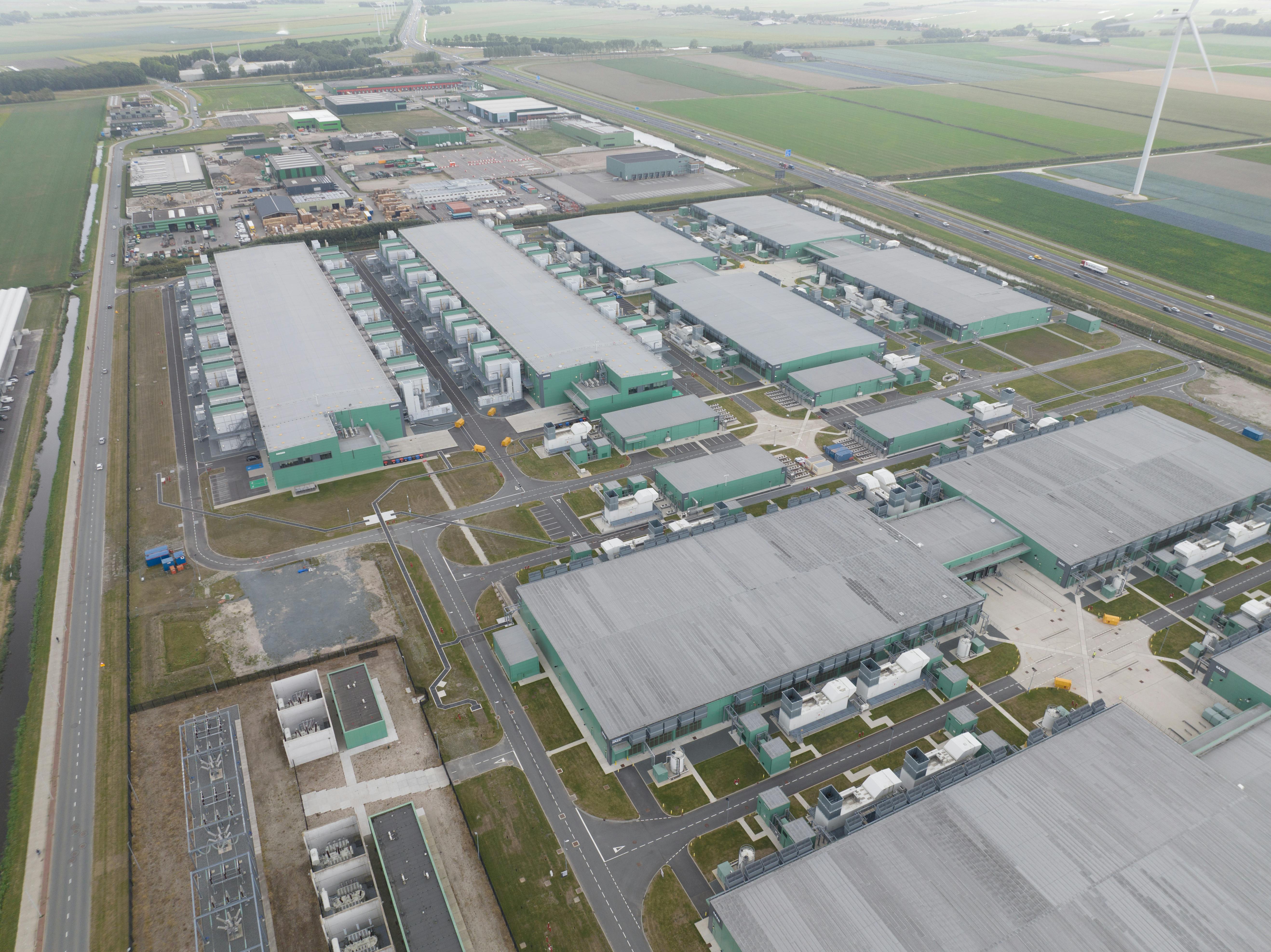 Microsoft&rsquo;s AMS06 data center in Middenmeer, located in the municipality of Hollands Kroon, Netherlands. Photographed August 29, 2022, the facility supports Microsoft&rsquo;s growing cloud infrastructure footprint in Europe with high-density computing and ICT systems.