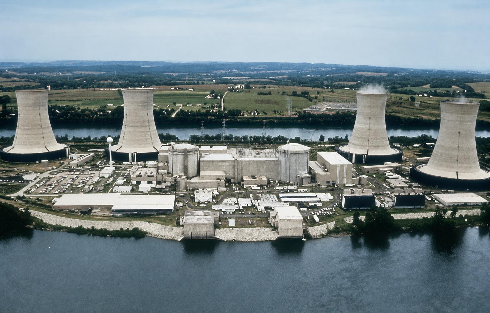 The Three Mile Island nuclear generating station in Pennsylvania. Constellation is working to restart the former Unit 1 as the Christopher M. Crane Clean Energy Center under a long-term power agreement with Microsoft. (Photo: U.S. Centers for Disease Control and Prevention/Public Domain)